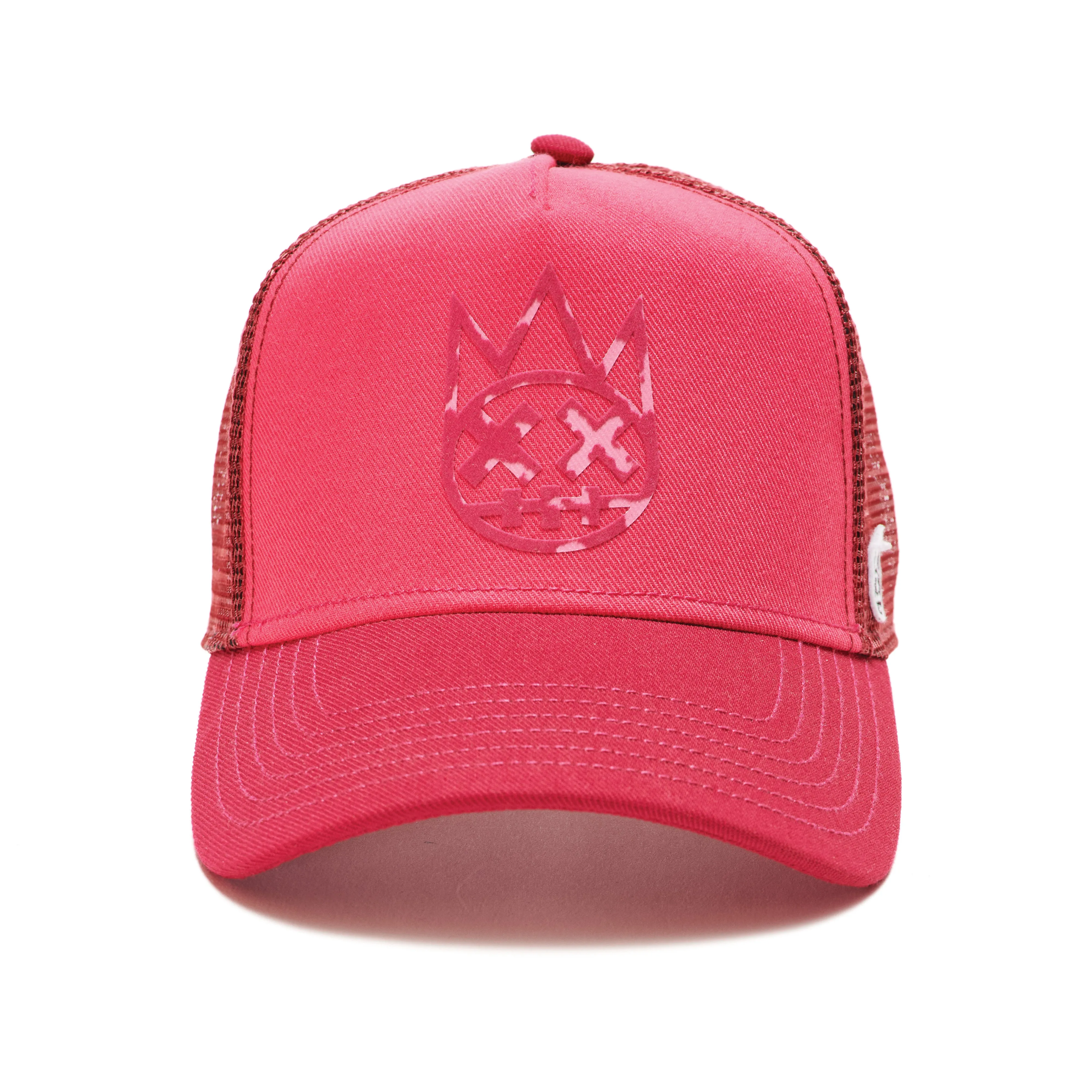 CLEAN LOGO MESH BACK TRUCKER CURVED VISOR IN VINTAGE RED