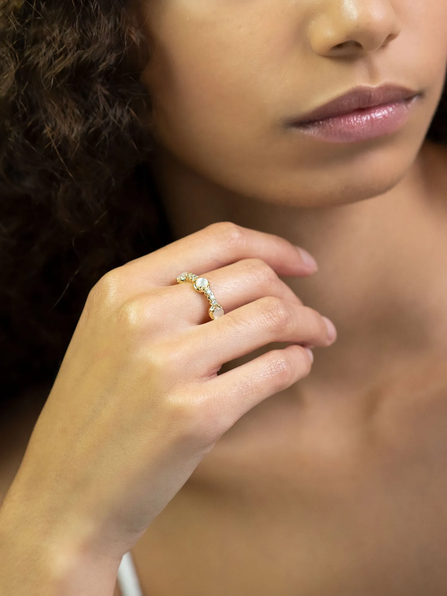 Palace Bauble Ring Mother of Pearl
