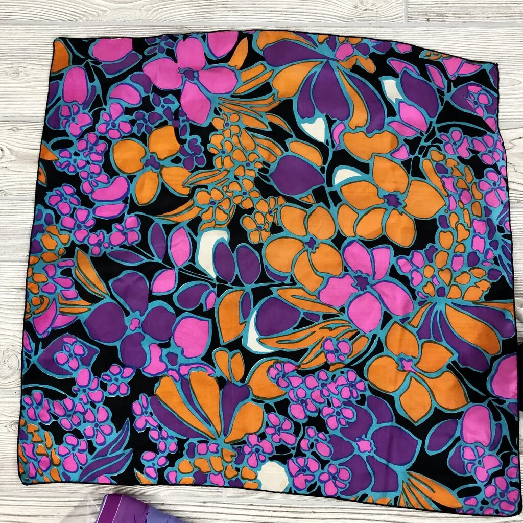 Vintage Lot of 5 Silk Scarves / Vera’s   Others /b